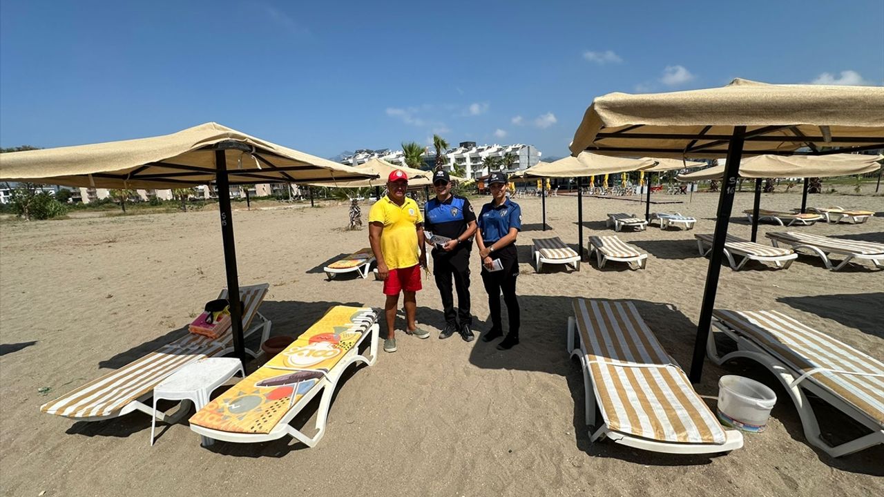 Anamur'da Polisten Sahilde 'Boğulmalara Karşı' Uyarı