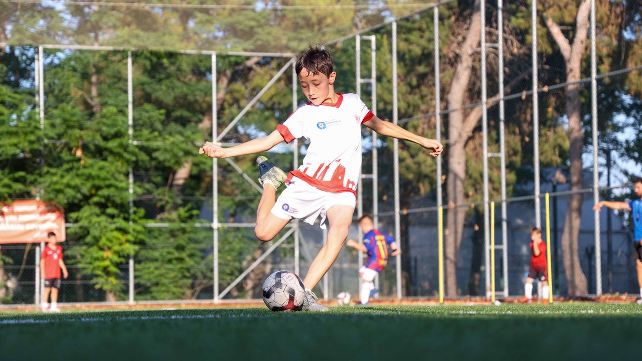Antalya’da Futbol Akademisi kış dönemi kayıtları başlıyor