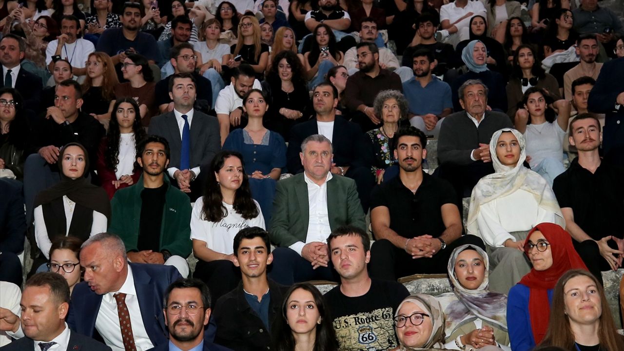Bakan Bak: Türkiye Yüzyılı gençlerin yüzyılı olacak