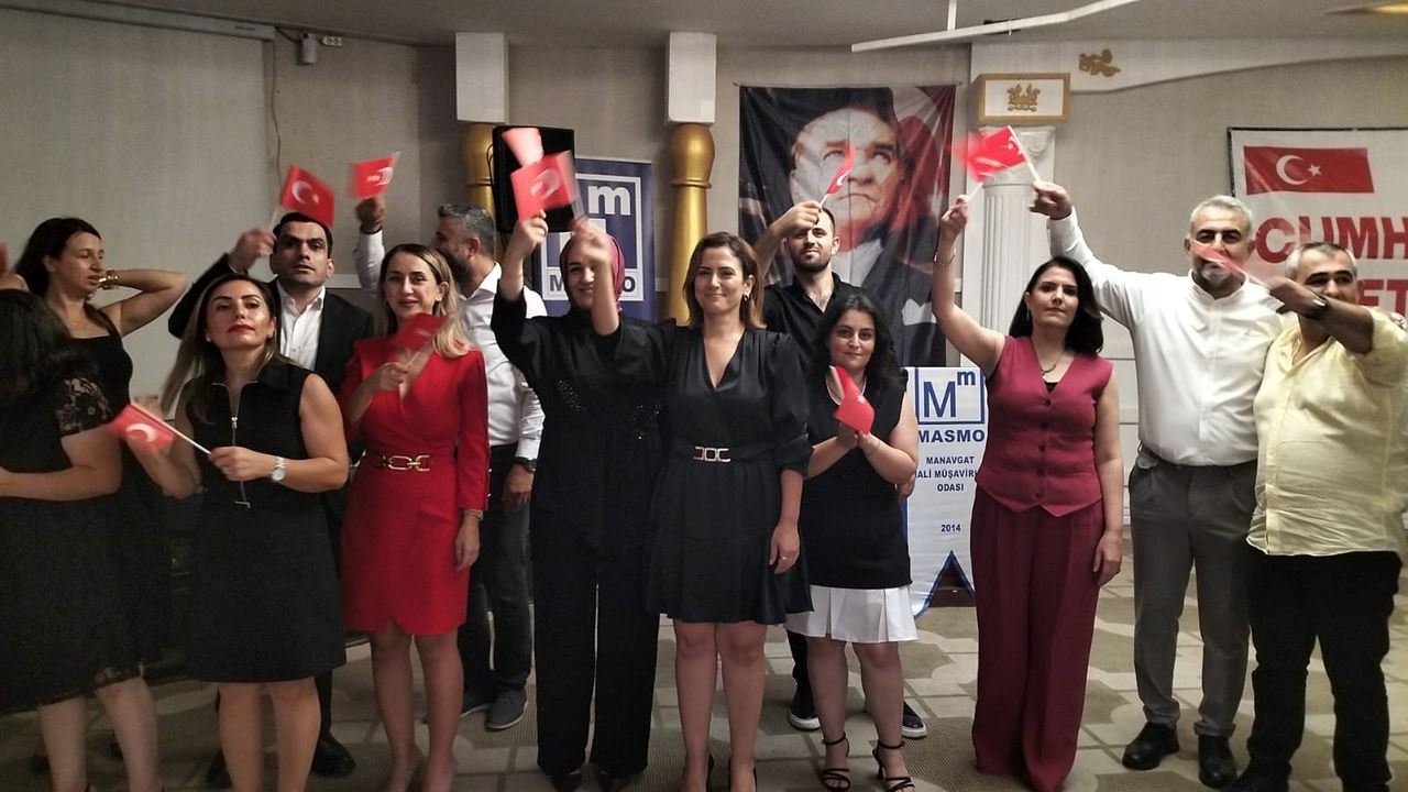 Manavgat’ta Cumhuriyet Balosu coşkuyla kutlandı