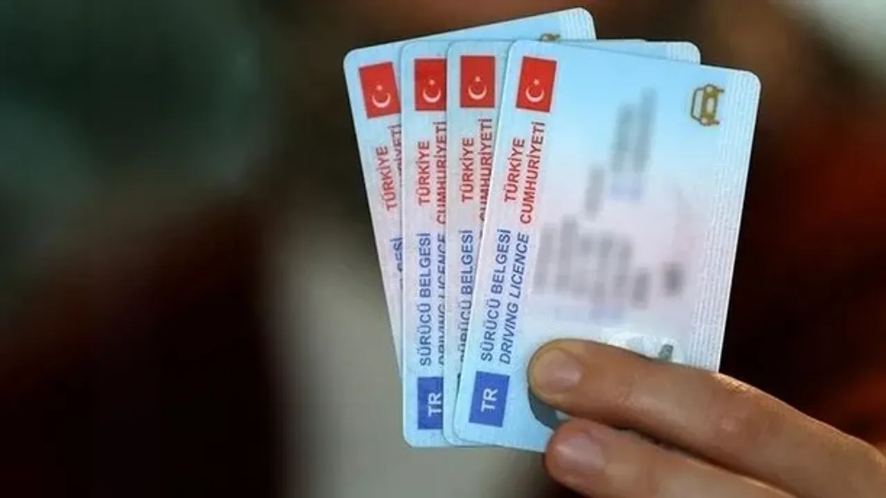 Ehliyet yenilemede son gün! Süre bugün saat kaçta bitiyor?