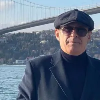 Eşref Saral kimdir?