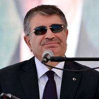İdris Naim Şahin kimdir?