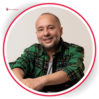 İzzet Çapa kimdir?