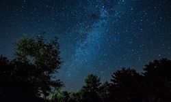 Antalya'da Turistler, Perseid Meteor Yağmurunu İzledi