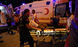 Otelin bodrum katında çıkan yangında yüzlerce turist tahliye edildi