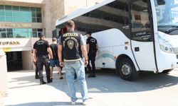 Antalya’da aranan 80 kişi operasyonda yakalandı