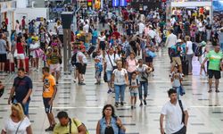 Antalya Havalimanı’nda uçak ve yolcu rekoru