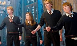 Harry Potter dizisinde Weasley kardeşlerin ilk görüntüleri