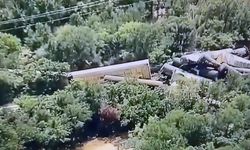Texas’ta 35 vagonlu kimyasal yüklü tren devrildi