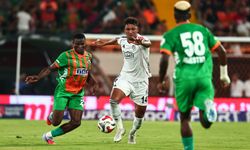 Alanyaspor evinde Beşiktaş’ı 2-0 mağlup etti