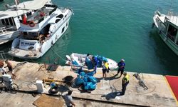 Antalya Balıkçı Barınağı’nda deniz dip temizliği yapıldı