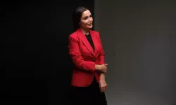 Ela Leyla Umur Zafer Partisi’ni bırakıp AK Parti’ye geçti