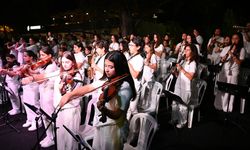 Kemer’de can dostlar yararına ikinci konser