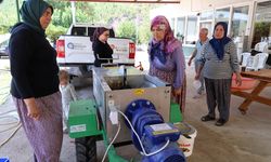 Antalya’da üreticilere üzüm sıkma makinesi desteği