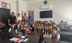 Kumluca’da aynı okulda eğitim gören 18 tek yumurta ikizi