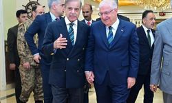 Bakan Güler, Pakistan Başbakanı Şerif ile görüştü