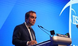 Macron, Savunma Bakanı Lecornu’yu başbakan olarak atadı