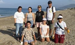 Alanya’da gönüllüler caretta yavrularına destek oldu