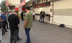 Bağcılar’da kuyumcuya güpegündüz hırsızlık girişimi