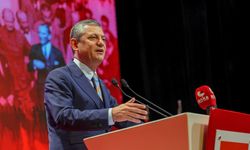 Özel’den net mesaj: "Ne bir adım geri atacağız, ne de bir santim eğileceğiz"