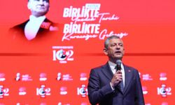 Özgür Özel: Baş eğdirmeye çalışıyorlar, baş eğmeyeceğiz