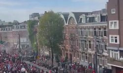 Amsterdam’da 250 bin kişi Gazze saldırılarını protesto etti