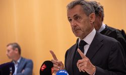 Eski Fransa Cumhurbaşkanı Sarkozy 21 Ekim’de cezaevine giriyor