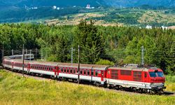 Slovakya’da iki tren çarpıştı: 66 yaralı