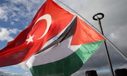 Antalya’da Gazze’ye destek yürüyüşüne yüzlerce kişi katıldı