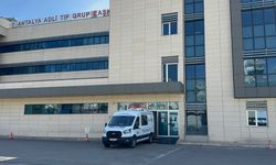 Antalya’da güvenlik görevlisi tartışmada bıçaklandı