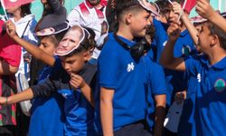 Antalya’da minik futbolculardan anlamlı 10 Kasım anması