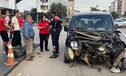 Serik’te iki araç çarpıştı: 1 yaralı, 36 bin TL ceza