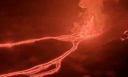 Hawaii’deki Kilauea Yanardağı 37’nci kez patladı