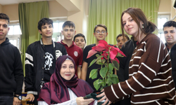 Antalya’da asansör arızasına rağmen görevini sürdüren öğretmen