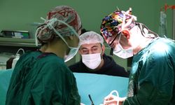 Antalya’daki organ nakli merkezi yılı böbrek nakliyle kapattı