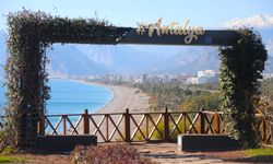 Antalya’da deniz suyu sıcaklığı havayı geçti
