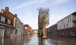 Fransa’da 5 vilayet için sel uyarısı