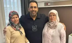 İki kız kardeş aynı gün meme kanserini yendi