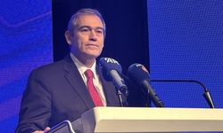 Antalya’da “Dijital İnsan” Zirvesi Düzenlendi