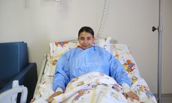 Hatay’da 3 kiloluk saç yumağı ameliyatla alındı
