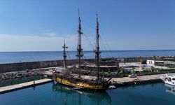 Alanya’da Shtandart replikası gemi gençlerle denizcilik öğreniyor