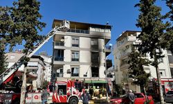 Kepez’de apartman yangını: 2’si çocuk 6 kişi etkilendi
