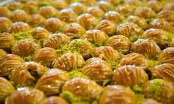 Antalya’da pastacılardan baklava uyarısı: “Fıstıklı baklavada hileye dikkat”