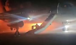 Antalya’da yanan yolcu uçağı sökülmeye başlandı