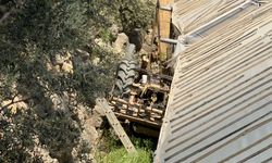 Alanya'da traktör bahçeye devrildi, sürücü hayatını kaybetti