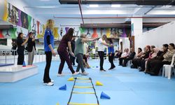 Antalya’da Parkinson hastalarına yönelik farkındalık eğitimi