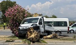 Alanya’da kamyonetle motosiklet çarpıştı: 1 ölü
