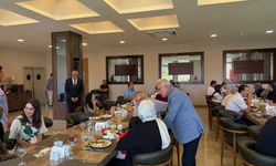 Kumluca’da koruyucu ailelere Babalar Günü programı