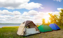 Kamp ve karavan turizmi: doğayla iç içe tatil rehberi